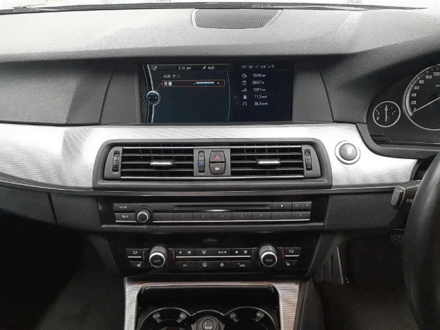 BMW 5 SERIES 2011