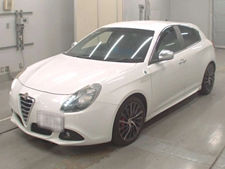 Заказать ALFAROMEO GIULIETTA