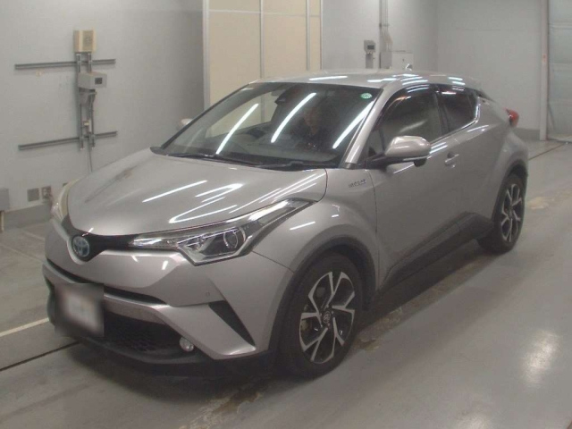 TOYOTA C-HR 2017