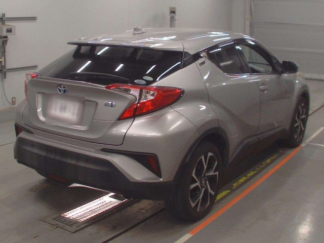 TOYOTA C-HR 2017