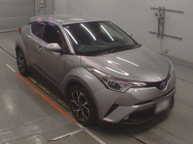 TOYOTA C-HR 2017