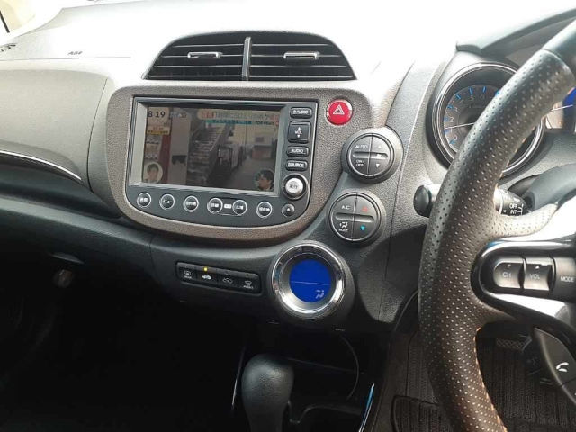 HONDA FIT SHUTTLE 2011