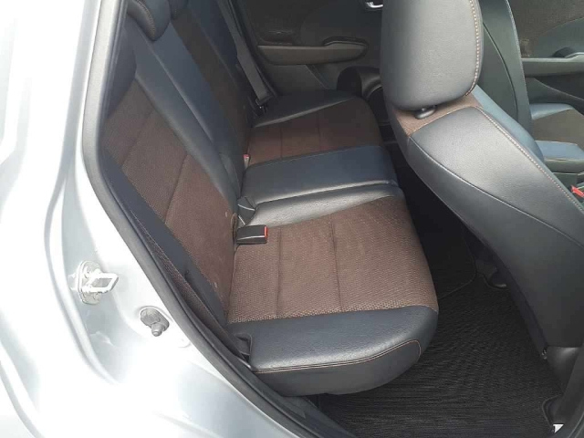 HONDA FIT SHUTTLE 2011