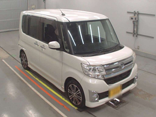 DAIHATSU TANTO 2014