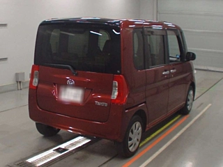 DAIHATSU TANTO 2015