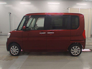 DAIHATSU TANTO 2015