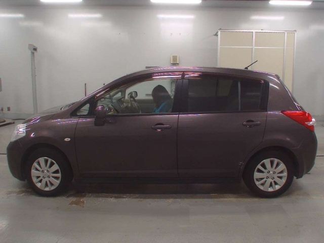 NISSAN TIIDA 2008