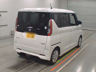 NISSAN ROOX 2023