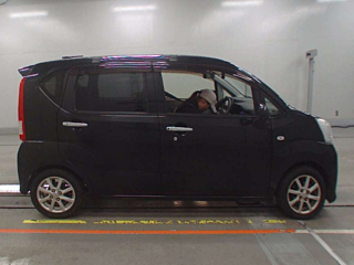 DAIHATSU MOVE 2015