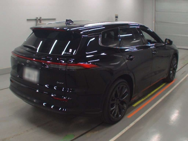 TOYOTA CROWN ESTATE 2025
