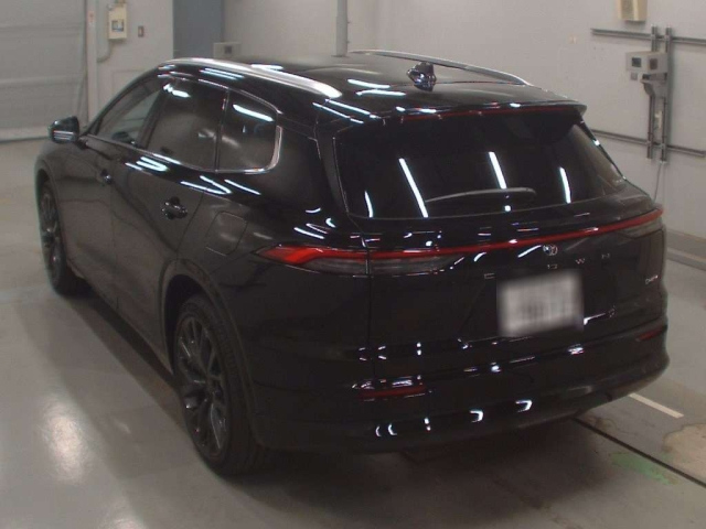 TOYOTA CROWN ESTATE 2025