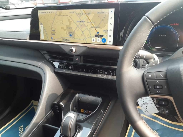 TOYOTA CROWN ESTATE 2025