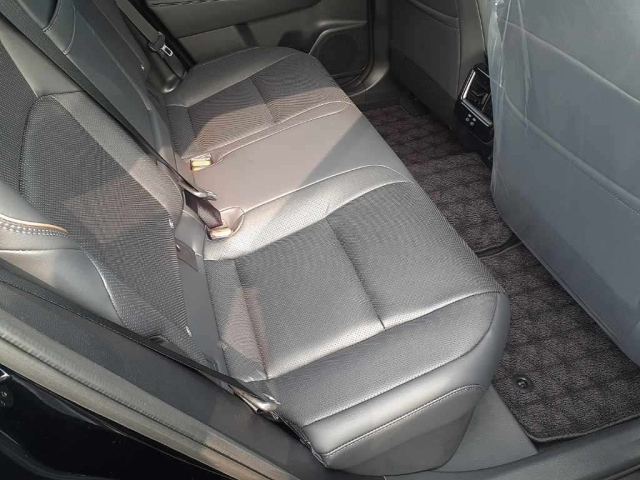 TOYOTA CROWN ESTATE 2025