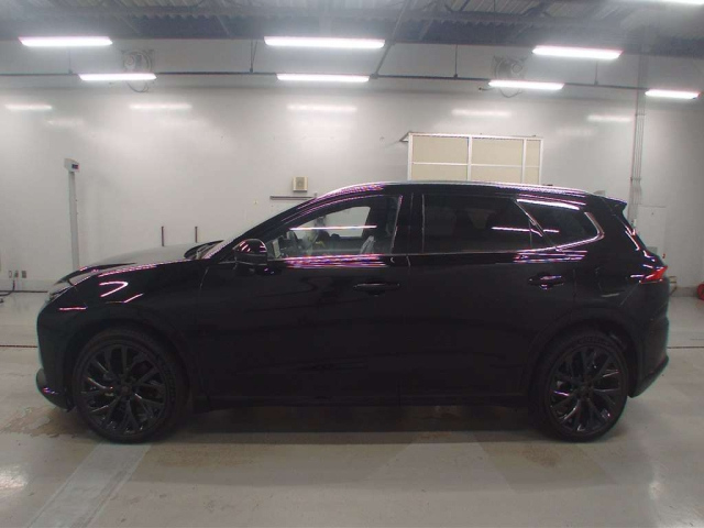 TOYOTA CROWN ESTATE 2025