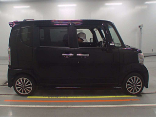 HONDA N BOX 2015