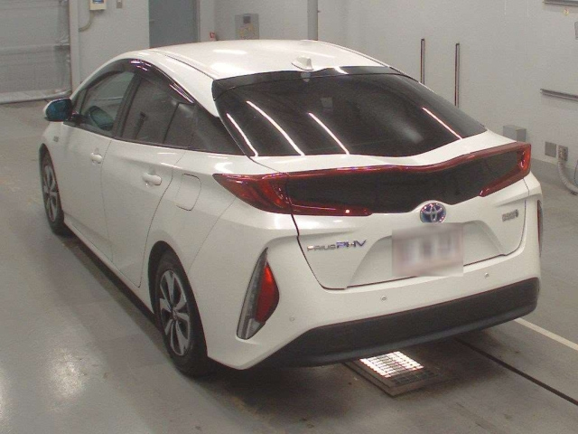 TOYOTA PRIUS PHV 2019