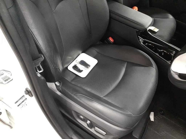 TOYOTA PRIUS PHV 2019