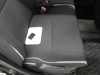 TOYOTA PIXIS SPACE 2015