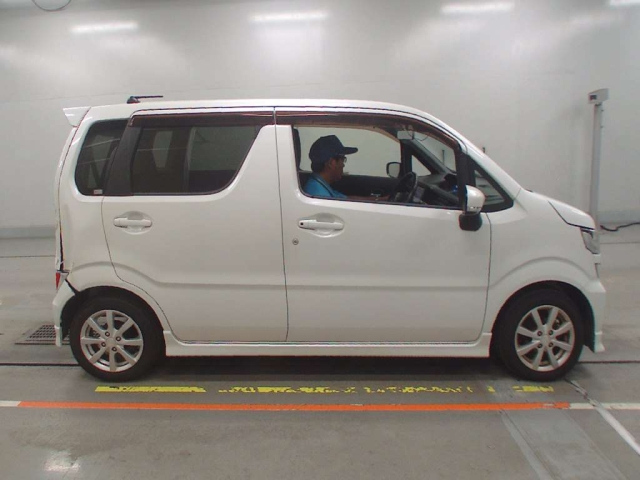 MAZDA FLAIR 2017