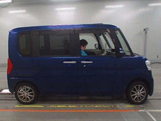 DAIHATSU TANTO 2015
