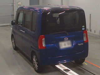 DAIHATSU TANTO 2015