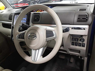 DAIHATSU TANTO 2015
