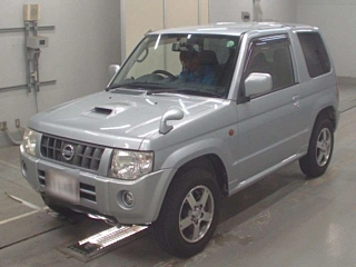 NISSAN KIX 2012