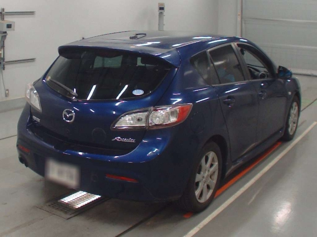 MAZDA AXELA 2011