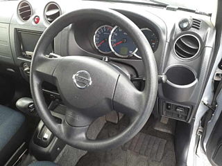 NISSAN KIX 2012