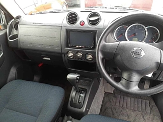 NISSAN KIX 2012