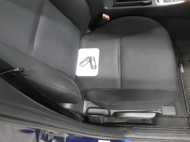 MAZDA AXELA 2011
