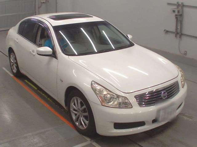 NISSAN SKYLINE 2009