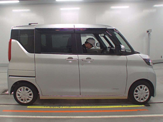 NISSAN ROOX 2021