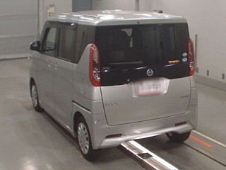 NISSAN ROOX 2021