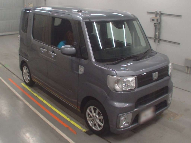 DAIHATSU WAKE 2021
