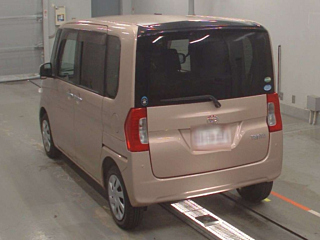 DAIHATSU TANTO 2016