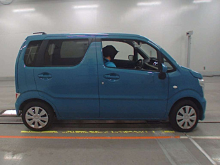 SUZUKI WAGON R 2024