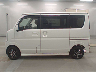 SUZUKI EVERY WAGON 2018