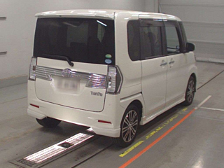 DAIHATSU TANTO 2018