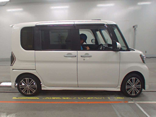 DAIHATSU TANTO 2018