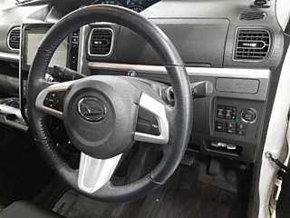 DAIHATSU TANTO 2018