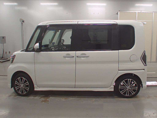 DAIHATSU TANTO 2018
