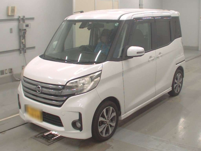 NISSAN DAYZ ROOX 2015