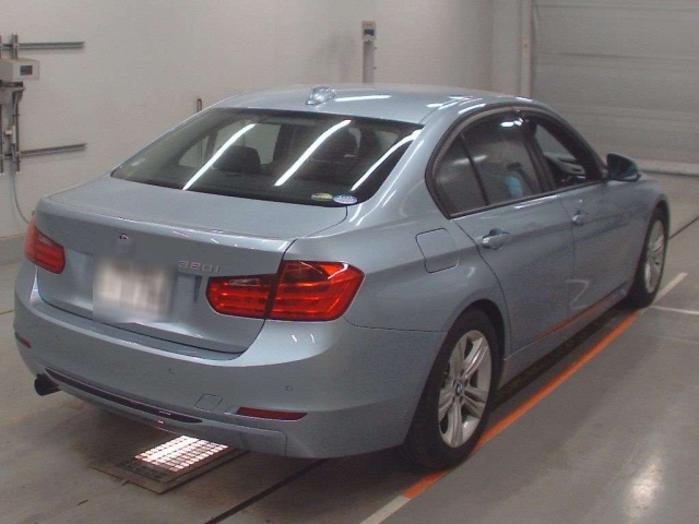 BMW 3 SERIES 2013