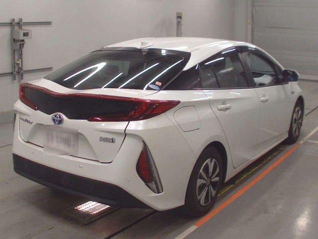 TOYOTA PRIUS PHV 2020