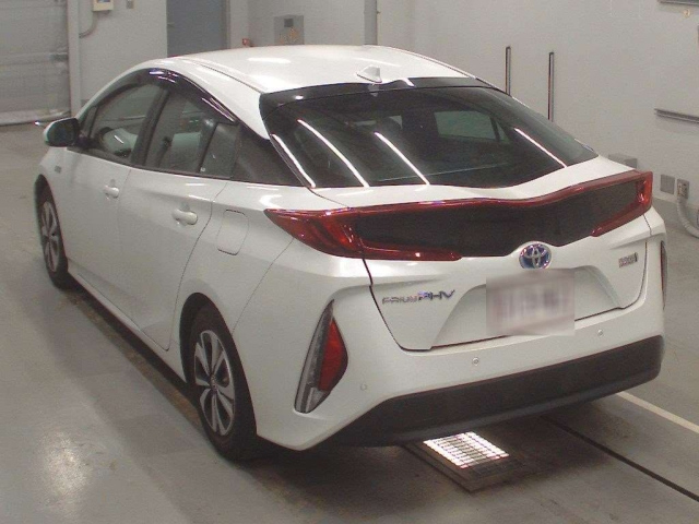 TOYOTA PRIUS PHV 2020