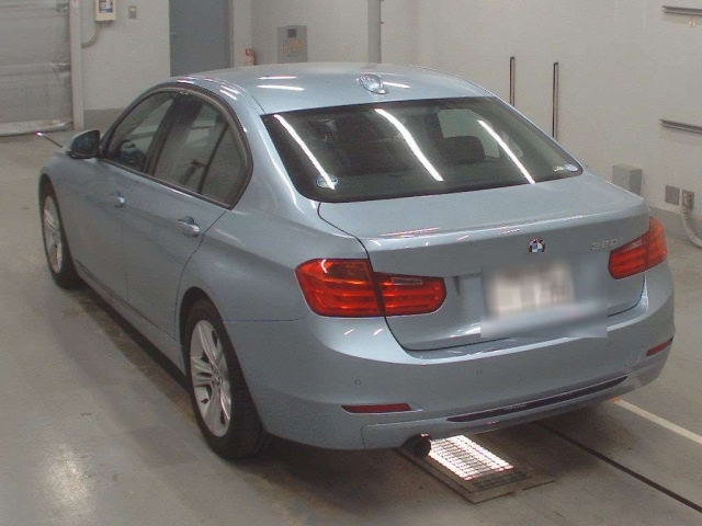 BMW 3 SERIES 2013
