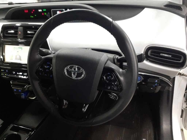 TOYOTA PRIUS PHV 2020