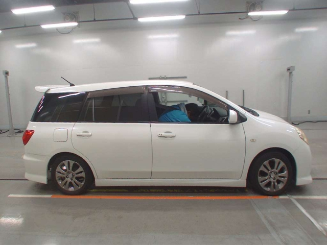 NISSAN WINGROAD 2010