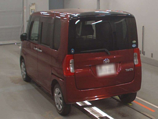 DAIHATSU TANTO 2016